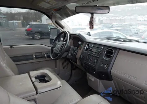 2010 Ford F-250 Xlt из США, поврежденный, VIN 1FTSX2B51AEA97772